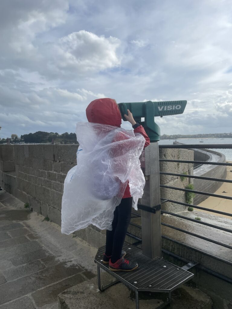 saint-malo with kids_ramparts_the knowledge nuggets