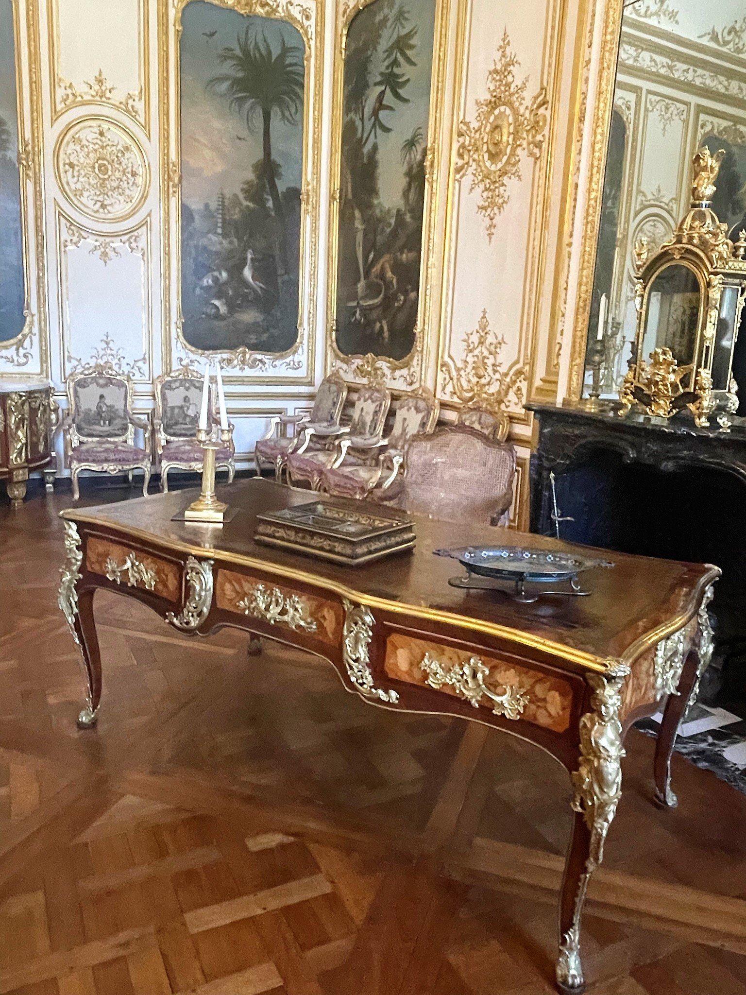 Day trip from Paris to Château de Chantilly with kids