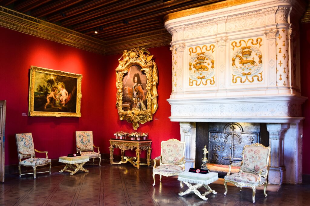 Louis XIV's drawing room at t chateau de chenonceau