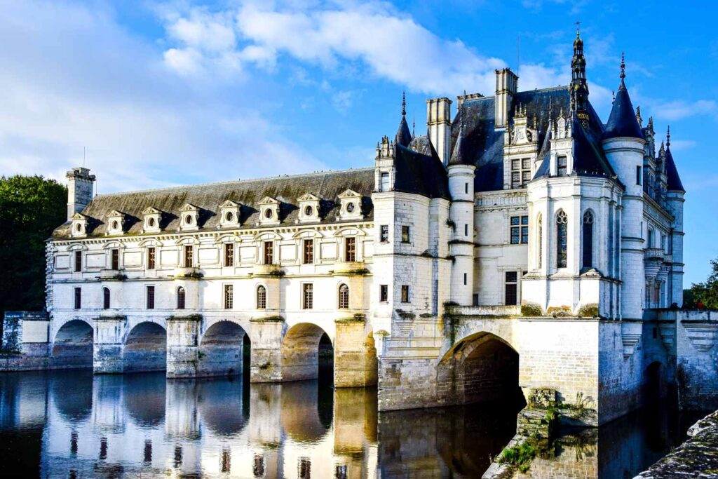 loire valley castles with kids-chenonceaau-the knowledge nuggets