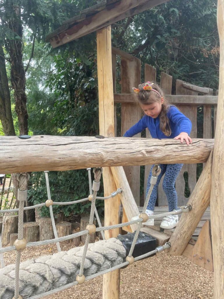 playground at jardin d'acclimatation_the knowledge nuggets