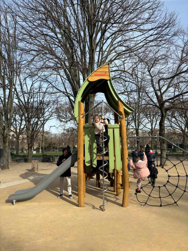 playground in paris near eiffel tower_the knowledge nuggets