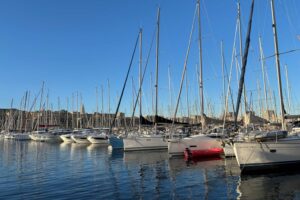 boats-marseille with kids-the knowledge nuggets