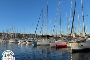 boats port-marseille with kids-the knowledge nuggets