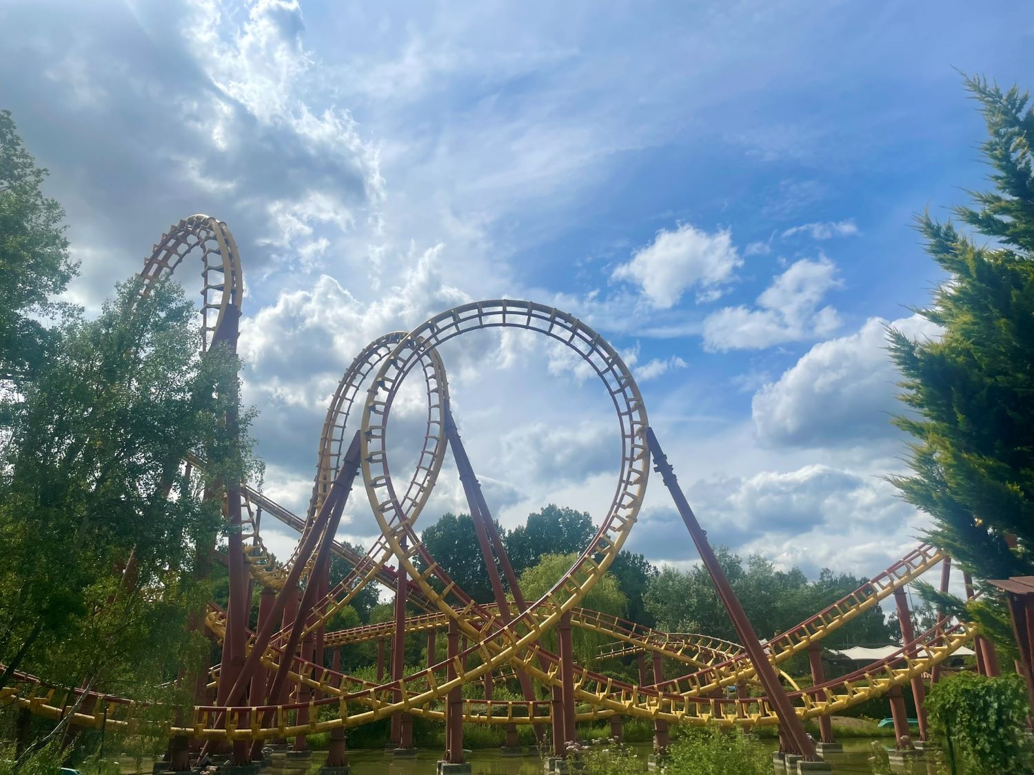 theme parks in france-parc asterix roller coaster-the knowledge nuggets