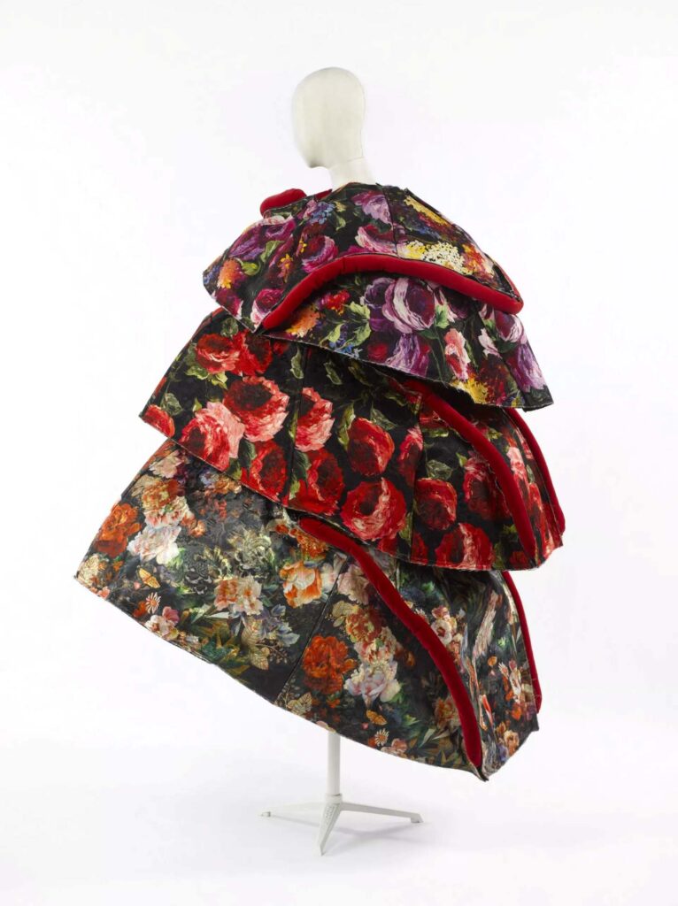 february in paris with kids-palais galliera-the knowledge nuggets