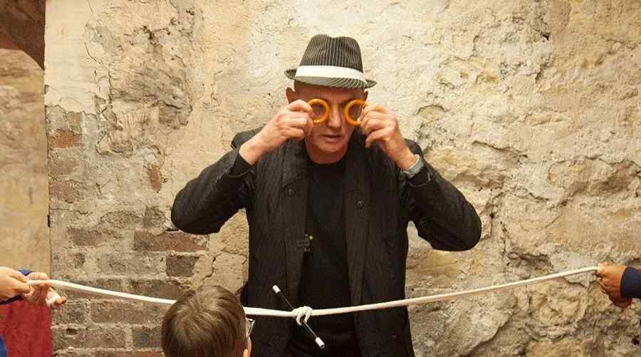 musee magie paris with kids