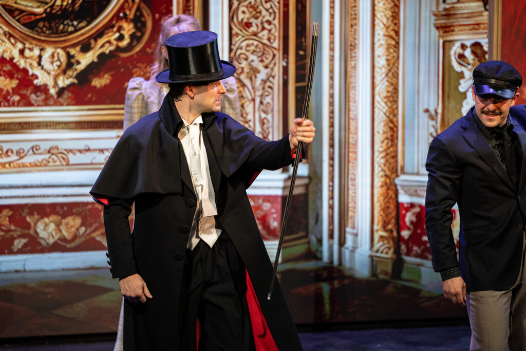arsene lupin paris with kids