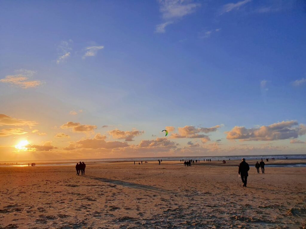 le touquet-beach from paris by train-the knowledge nuggets