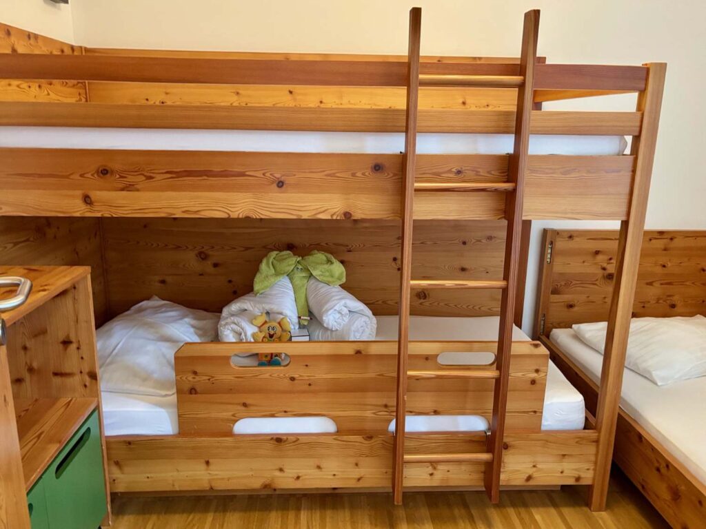 bunk bed_ramsi_the knowledge nuggets