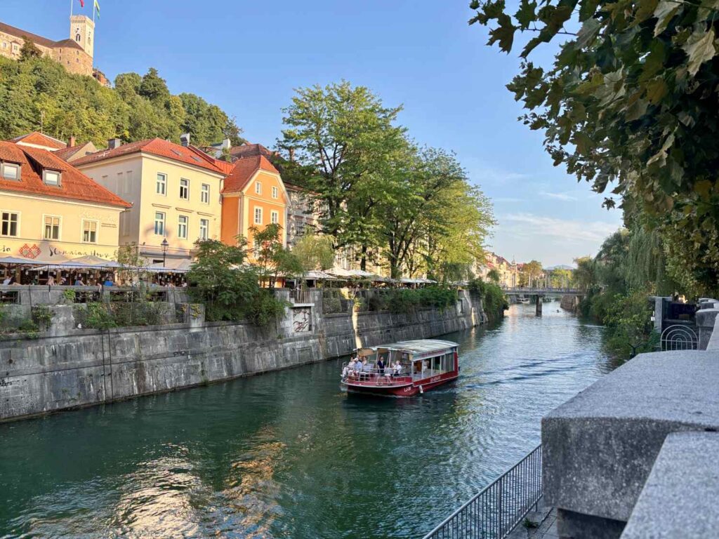 ljubljana boat ride_slovenia with kids_the knowledge nuggets