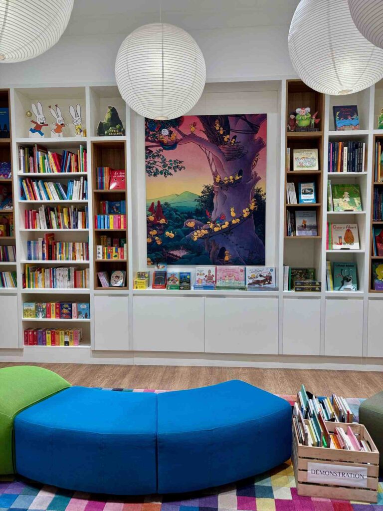 bookstore in paris-chantelivre store-the knowledge nuggets