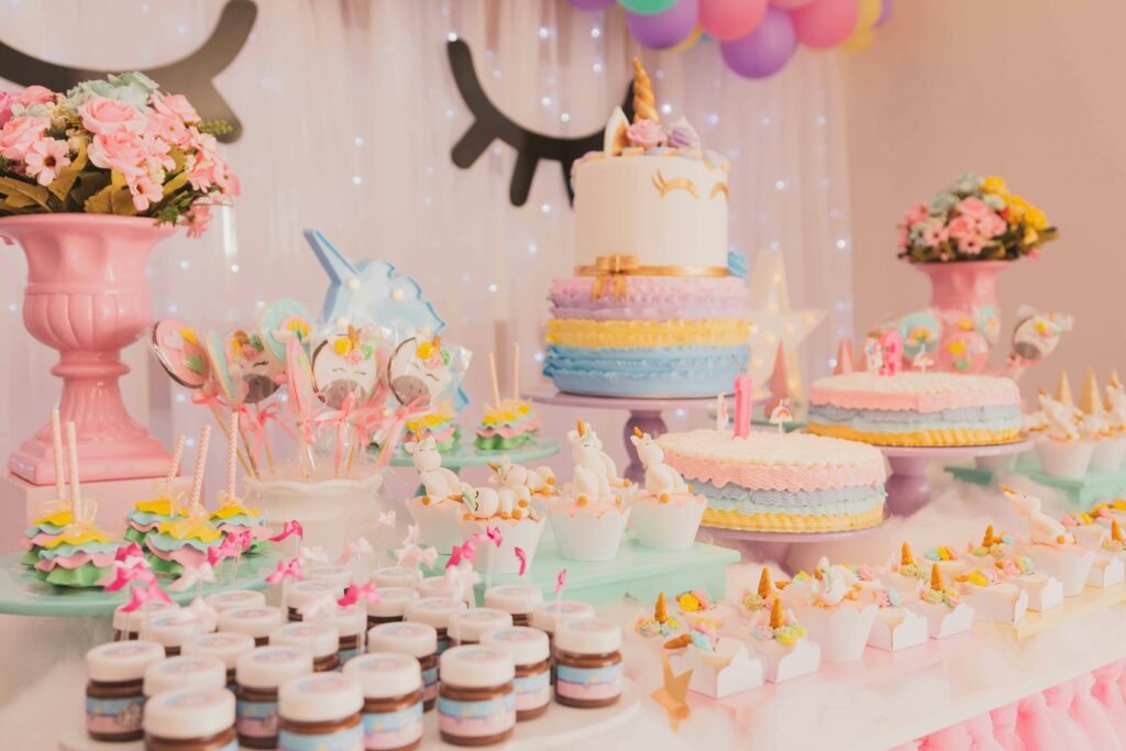 kids birthday party paris cake-the knowledge nuggets