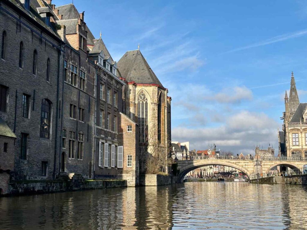 ghent kids-river view-the knowledge nuggets