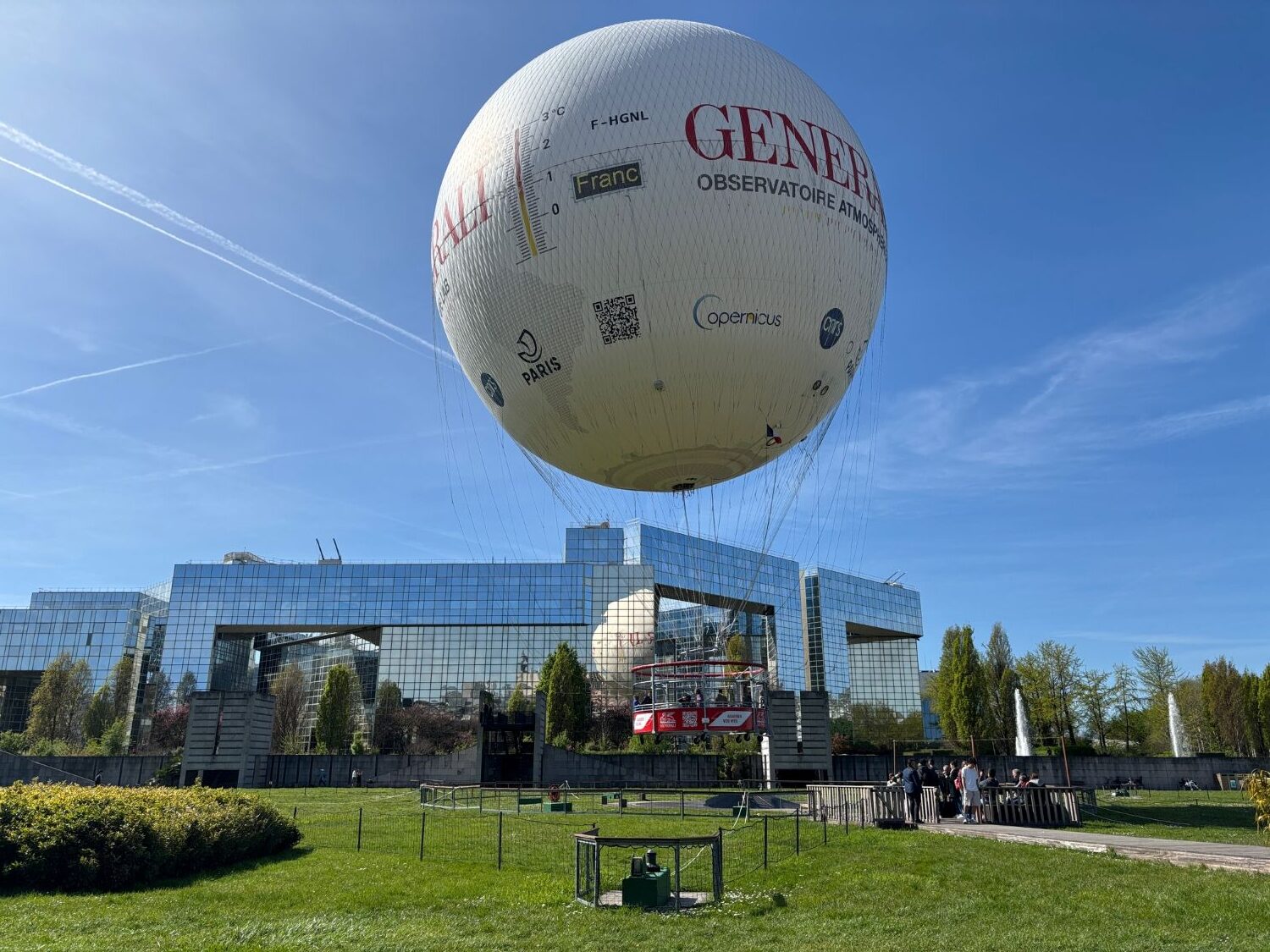ballon generali paris-theknowledgenuggets
