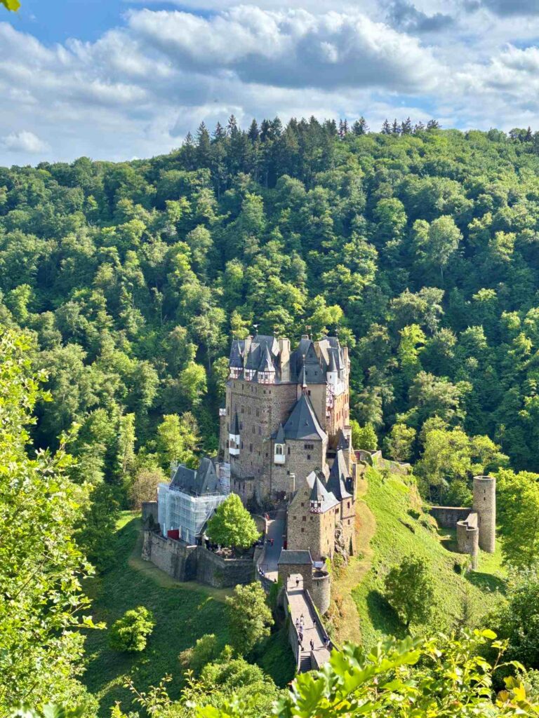 Burg Eltz-the knowledge nuggets