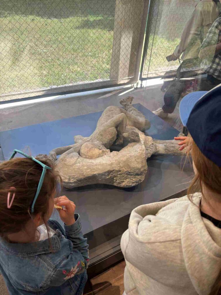 pompeii with kids-victim-the knowledge nuggets