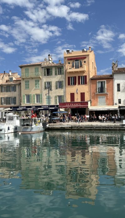 Old Port-Cassis with kids-the Knowledge Nuggets