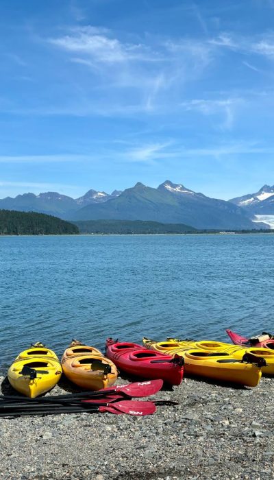 juneau with kids_kayak_mendenhall glacier_theknowledgenuggets