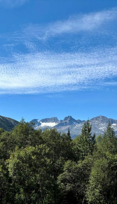 skagway with kids_white pass yukon railway_theknowledgenuggets