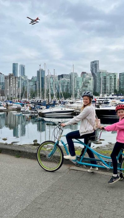 vancouver with kids_cycling in stanley park_the knowledge nuggets